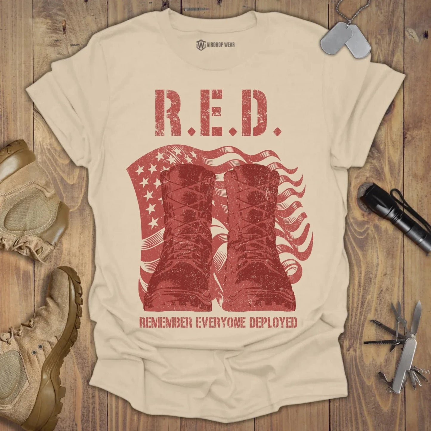 RED T-shirt Sand
