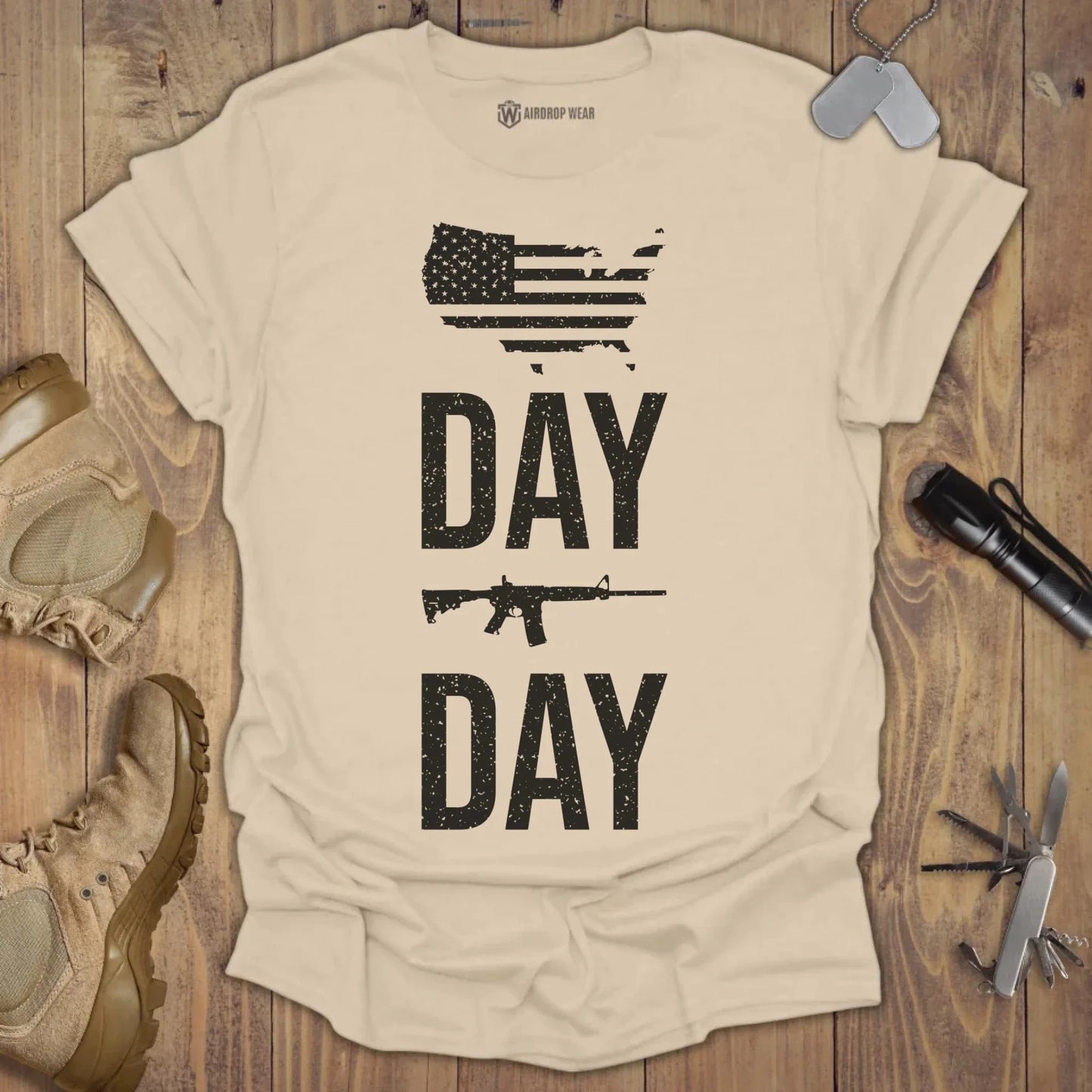Sunday Gunday T-shirt Sand